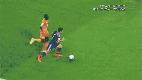 Yuto Nagatomo GIF - Yuto Nagatomo Soccer GIFs