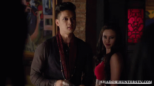 Magnus Trying To Explain Why He Kissed Camille GIF - Magnus Trying To Explain Why He Kissed Camille Morning Star GIFs