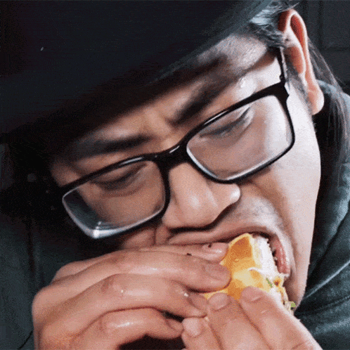 Eating Joshua Walbolt GIF - Eating Joshua Walbolt Lovefoodmore With Joshua Walbolt GIFs