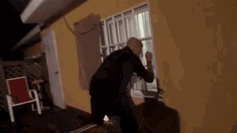 Paolobrosio Spione GIF