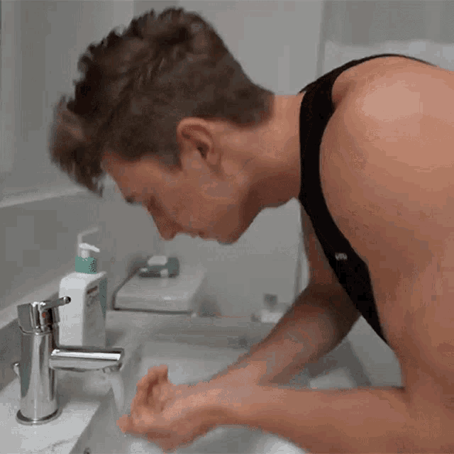 Washing My Face Brandon William GIF - Washing My Face Brandon William Cleaning My Face GIFs