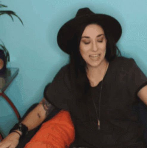Allyhills Scared GIF - Allyhills Scared GIFs