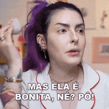 a woman with purple hair has the words mas ela e bonita ne ? po on her face