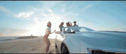 Tatizaqui Music Video GIF - Tatizaqui Music Video Dancing GIFs
