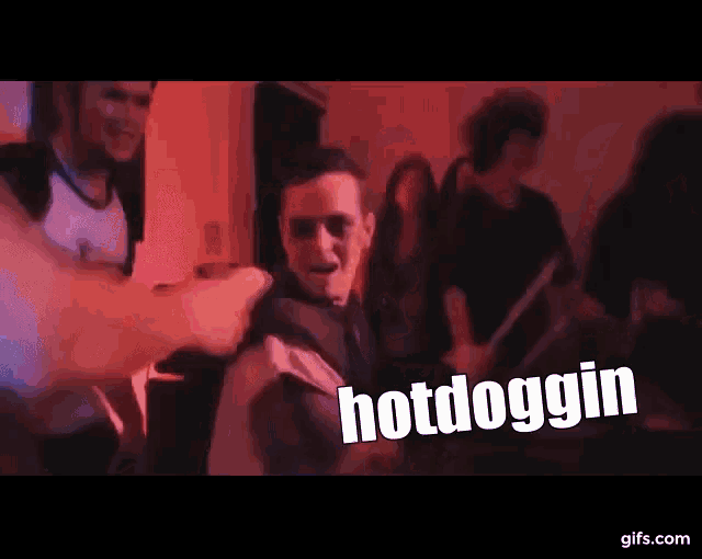 Hotdoggin Dance GIF - Hotdoggin Dance Party GIFs