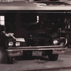 a black car with a license plate that says 268-d4w
