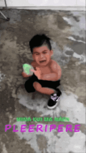 a picture of a baby with the word pleeripere on the bottom right