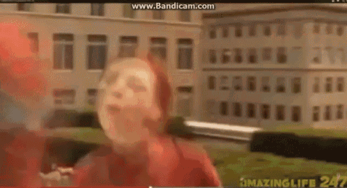 Spiderman Like A Somebody GIF - Spiderman Mary Jane Kirsten Dunst GIFs
