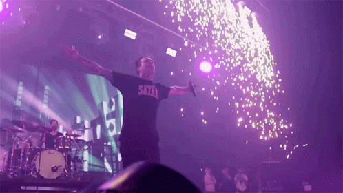 Come At Me Joel Birch GIF - Come At Me Joel Birch The Amity Affliction GIFs