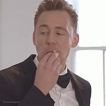 Hiddleston Munching GIF - Hiddleston Munching Eating GIFs