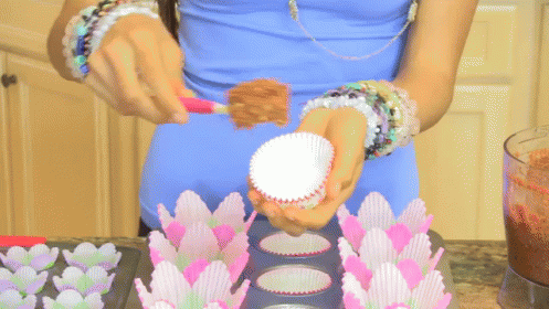 Fully Raw Carrot Cupcakes GIF - Raw Carrot Cupcakes GIFs