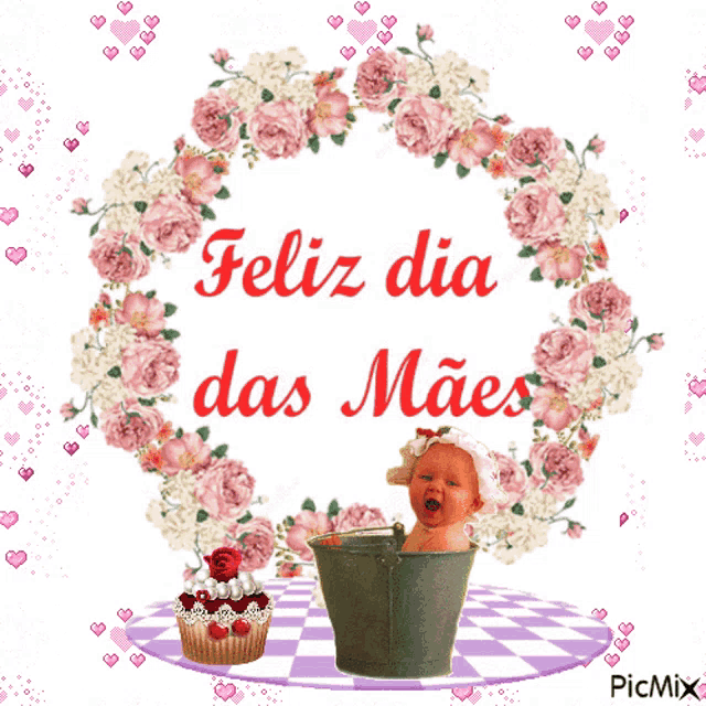 a picture of a baby in a bathtub with the words feliz dia das maes