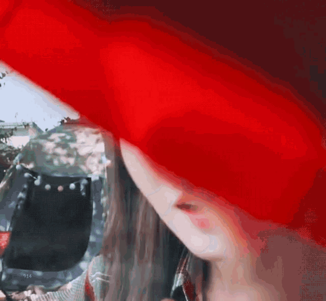 Hi Peekaboo GIF - Hi Peekaboo Red GIFs