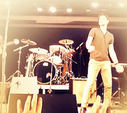 Cory Monteith Glee GIF - Cory Monteith Glee Performing GIFs