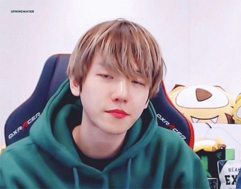 Byunny Chair GIF - Byunny Chair Silly GIFs