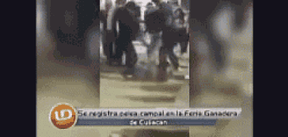 a group of people are walking down a street with a headline that says se registra acao campal en la feria ganaderia