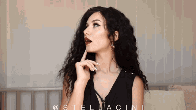 Stella Cini White Nails GIF - Stella Cini White Nails Long Nails GIFs