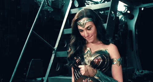 Reaction Wonder Woman GIF - Reaction Wonder Woman Gal Gadot GIFs
