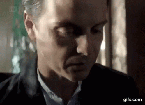 Andrew Scott The Town GIF - Andrew Scott The Town Looking GIFs