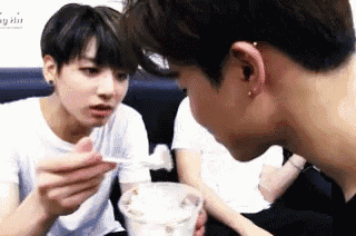 Kpop GIF