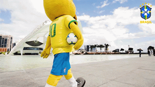 Vamos Jogar Bola Brazilian Team Mascot GIF - Vamos Jogar Bola Brazilian Team Mascot Vindo Para Jogar Futebol GIFs