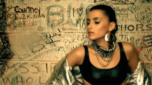 Dancing Nelly Furtado GIF - Dancing Nelly Furtado Do It Song GIFs