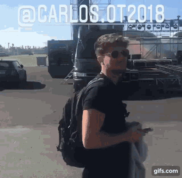 Carlos Right Carlos Ot2018 GIF - Carlos Right Carlos Ot2018 GIFs