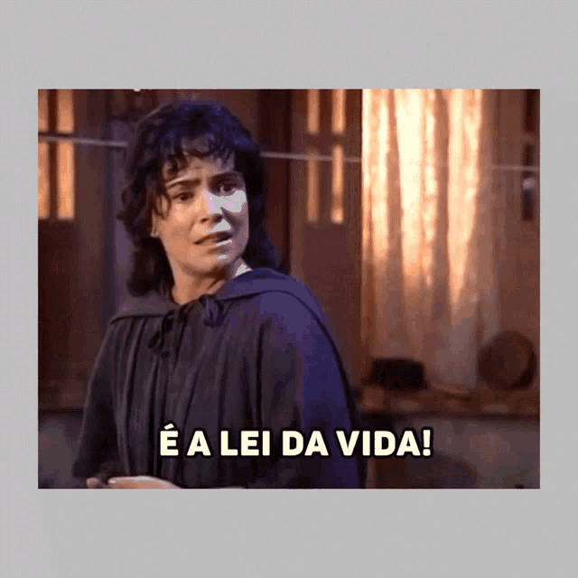 a picture of a woman with the words e a lei da vida