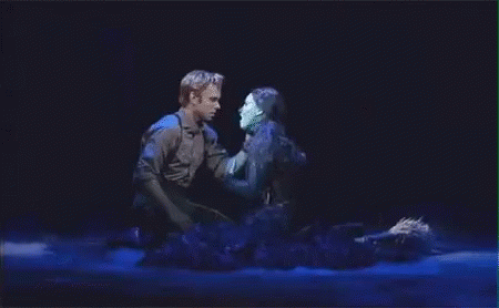 Wicked Musical GIF - Wicked Musical Kiss GIFs