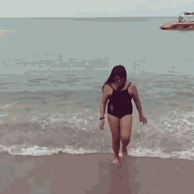 Convoycams Swim GIF - Convoycams Swim Summer GIFs