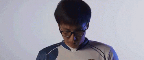 Serious Face Glasses GIF - Serious Face Glasses Doublelift GIFs