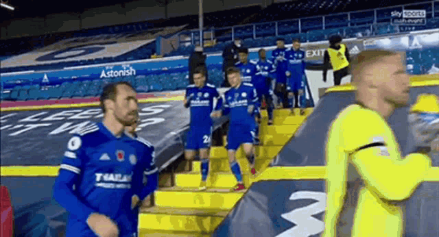 Leicester City Foxes GIF - Leicester City Foxes Football Players GIFs