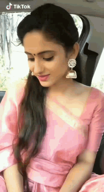 Ayesha Pink Saree GIF - Ayesha Pink Saree GIFs