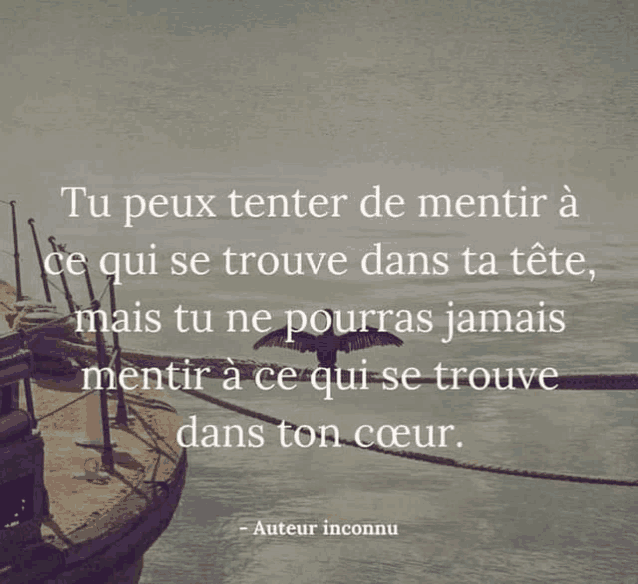 a picture of a boat in the water with a quote from auteur inconnu