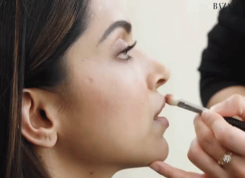 Lipstick Makeup GIF - Lipstick Makeup Cosmetics GIFs