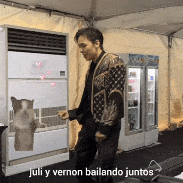 juli y vernon bailando juntos is written next to a person dancing