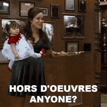 Hors D'Oeuvres Anyone Susan GIF - Hors D'Oeuvres Anyone Susan Four Christmases GIFs