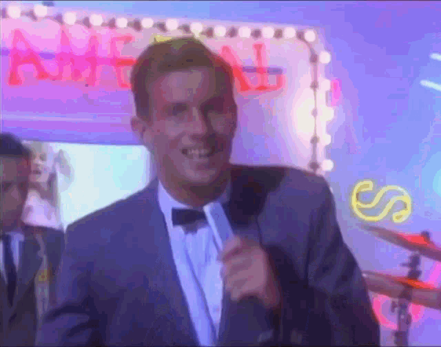 Live It Up Mental As Anything GIF - Live It Up Mental As Anything 55 GIFs