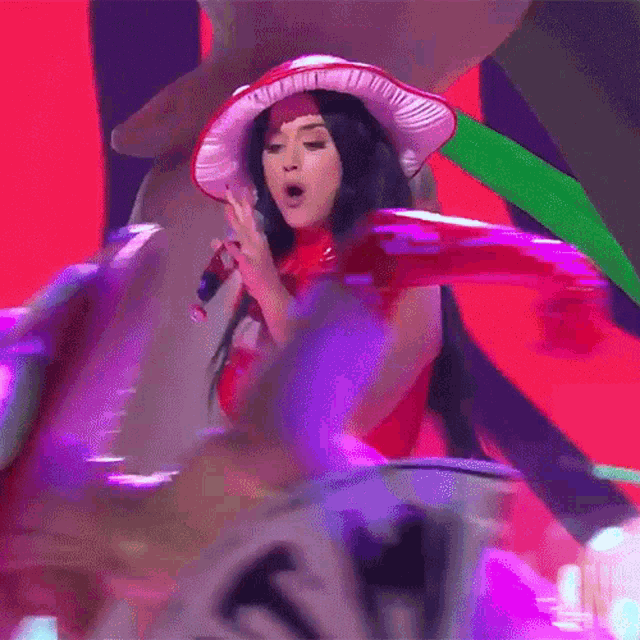 Singing Katy Perry GIF - Singing Katy Perry When Im Gone Song GIFs