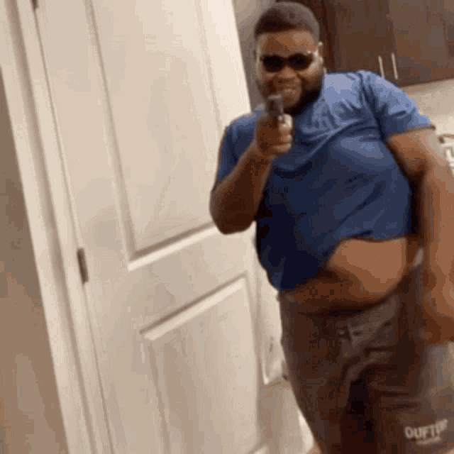 Concealed Carry GIF - Concealed Carry Jay Possible GIFs