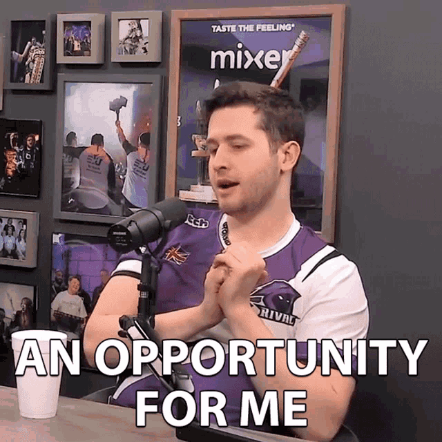 An Opportunity For Me Captaintwig GIF - An Opportunity For Me Captaintwig Inside The Spl GIFs