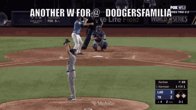 a baseball game between the dodgers and the rays