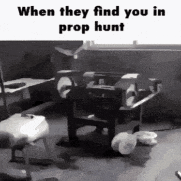 When They Find You In Prop Hunt Gmod GIF - When They Find You In Prop Hunt Prop Hunt Gmod GIFs