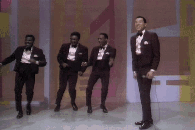 Dancing Smokey Robinson GIF - Dancing Smokey Robinson The Miracles GIFs